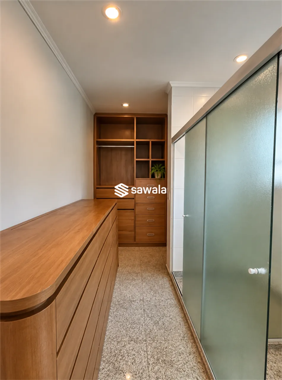 House with 5 bedrooms and a gas open-plan kitchen — photo 20