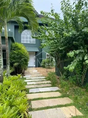 House with 4 bedrooms and 5 bathrooms, closed kitchen — photo 3