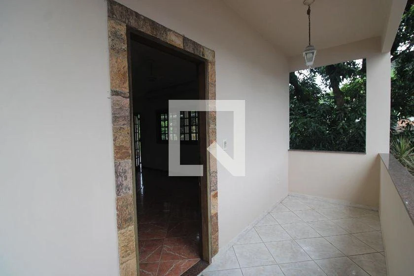 House, 370 m², with a grill on the balcony — photo 37