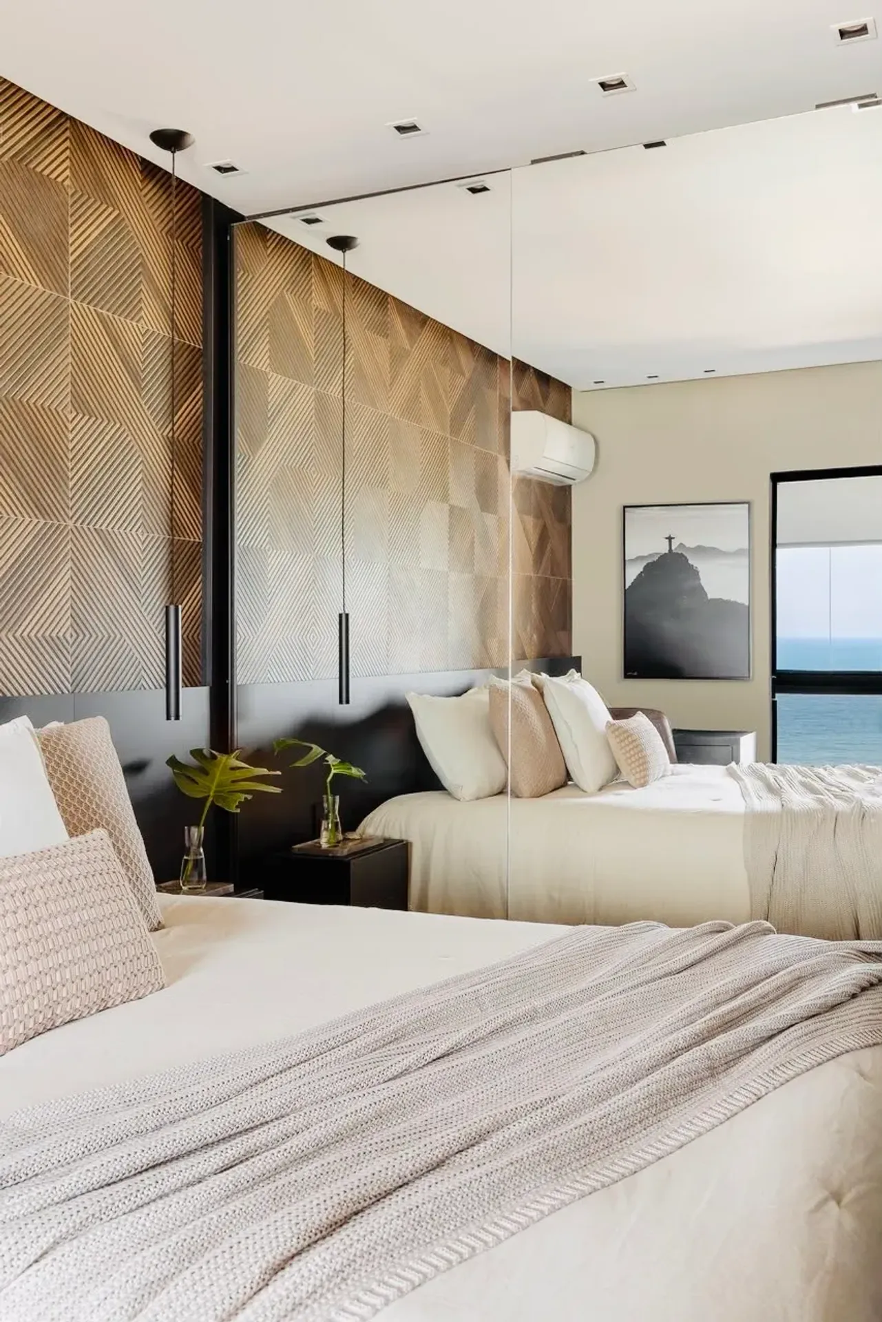 Furnished apartment, 60 m², with a water view — photo 16