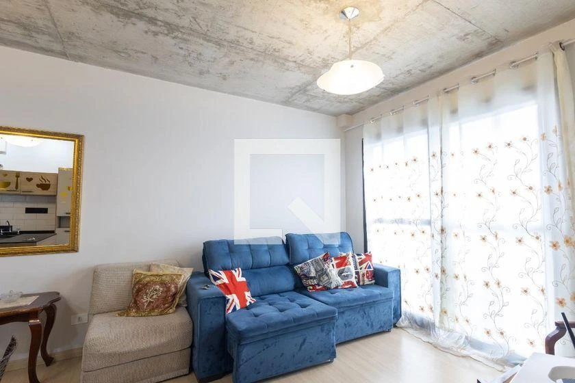 2-bedroom furnished apartment with balcony, 55 m²