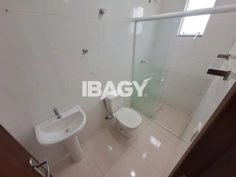 155 m² house with 2 bedrooms and a guest half-bath — photo 10