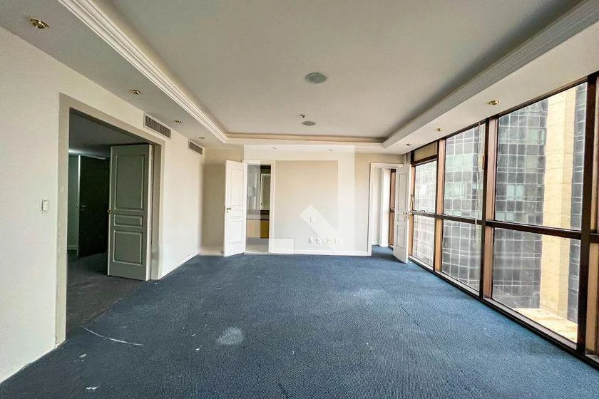 Apartment with 8 bedrooms, 3 bathrooms and 350 m² — photo 7