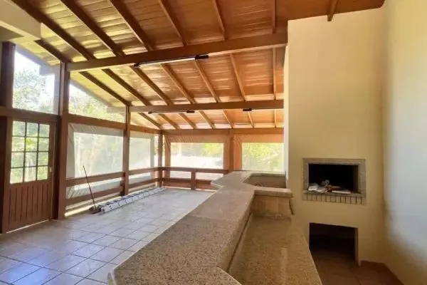 Furnished house with 3 bedrooms and 360 m² — photo 23