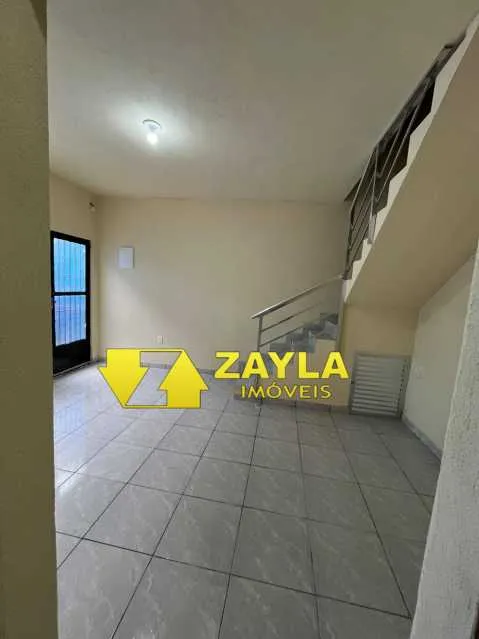 Duplex house with 2 bedrooms and 3 bathrooms