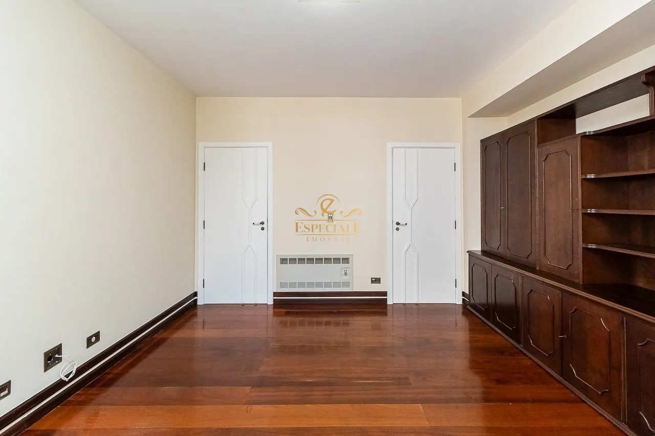 Apartamento de 379 m² com 4 quartos e 2 vagas — photo 10