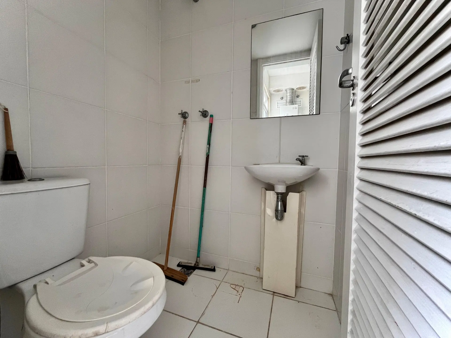 Квартира з 3 спальнями та балконом, 3 ванні — photo 35