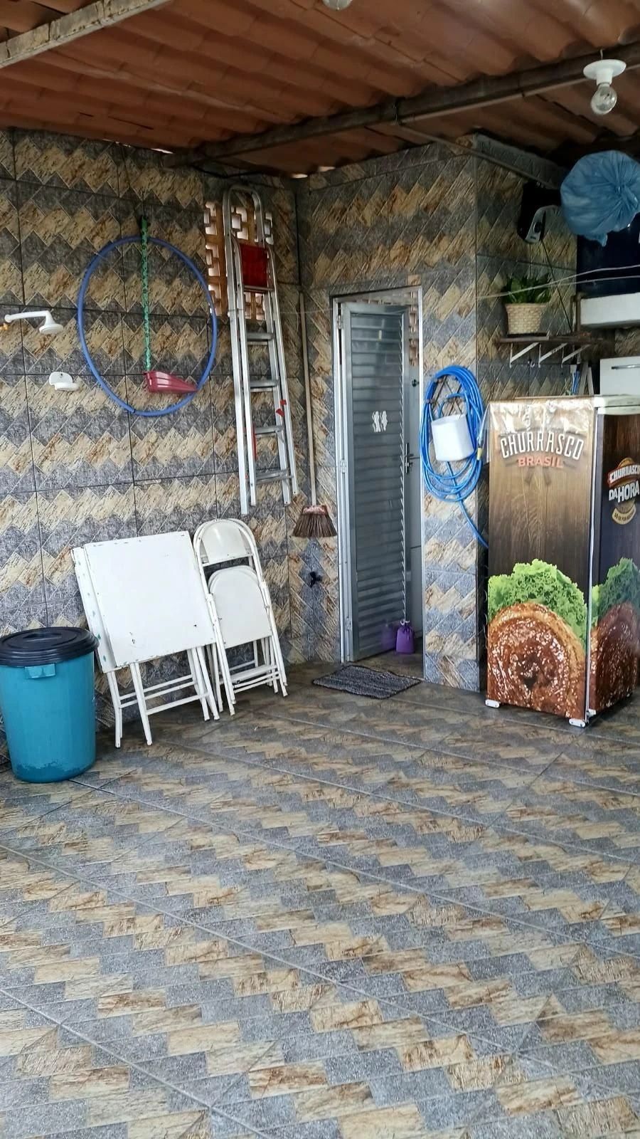 Furnished 3-bedroom house with 4 bathrooms, no parking — photo 34