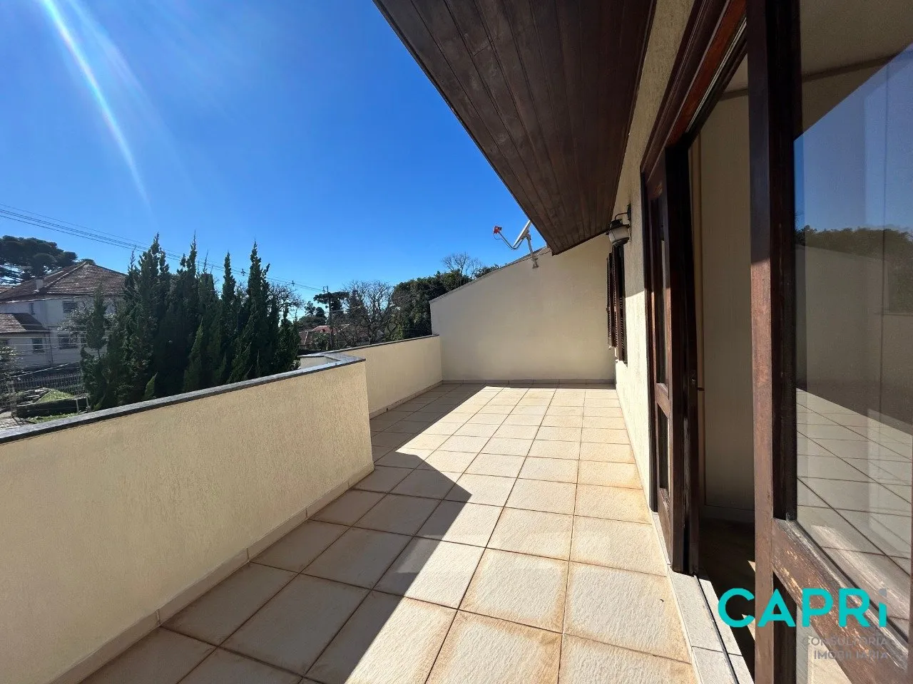 House with 4 bedrooms and a private BBQ — photo 29