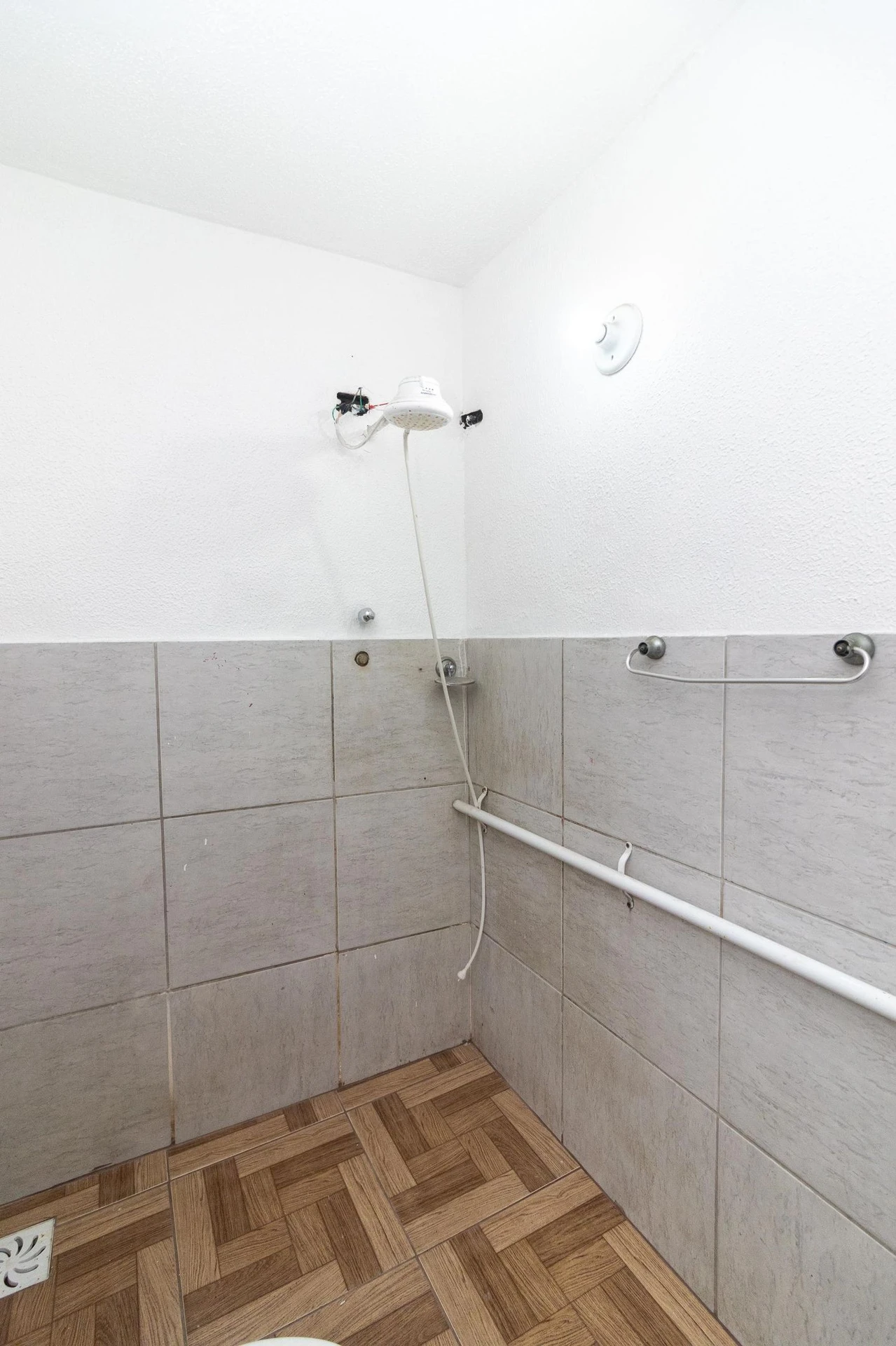 House with 2 bedrooms, 1 bathroom and 1 parking spot — photo 15