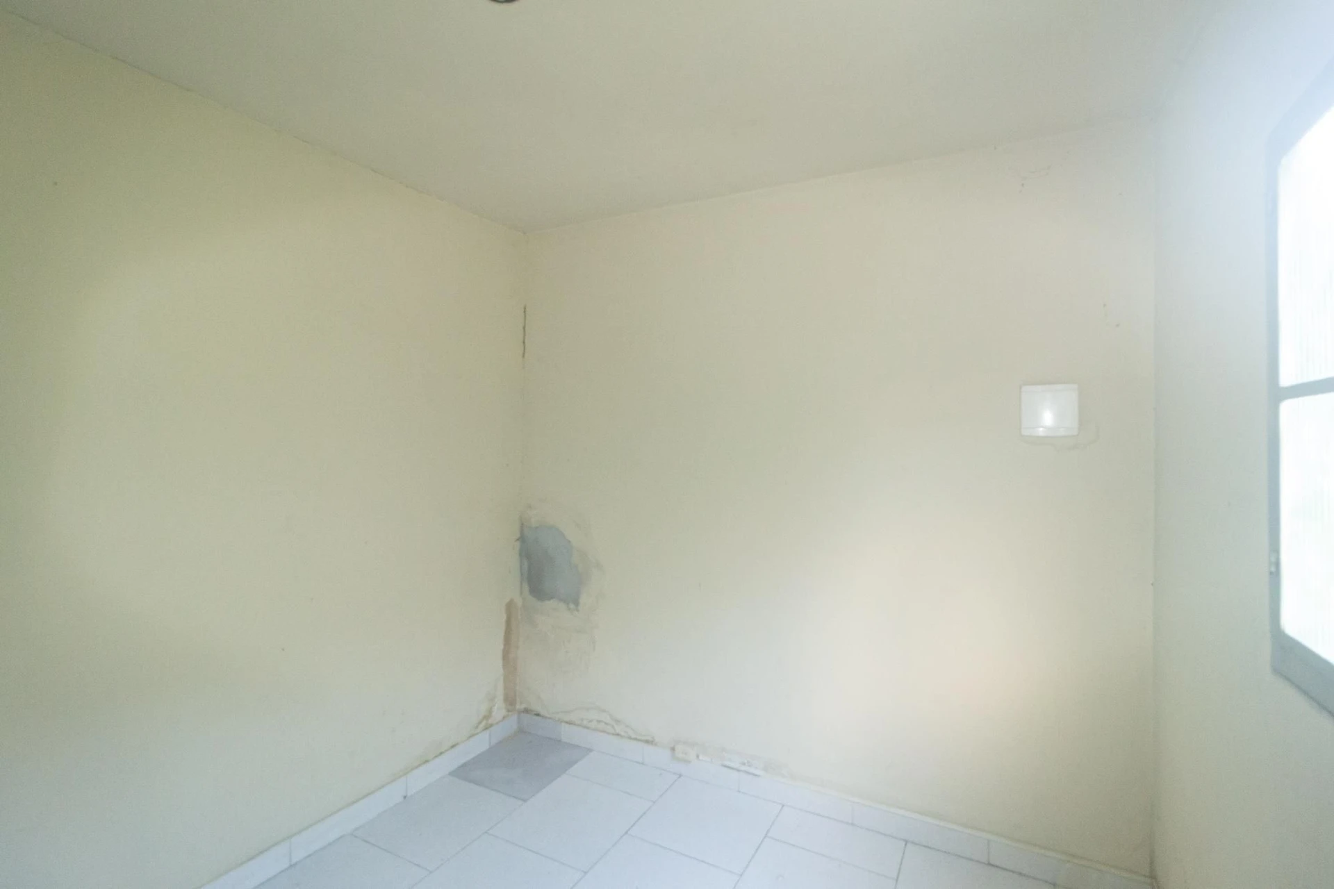 Unfurnished house with 2 bedrooms and 1 parking spot — photo 9