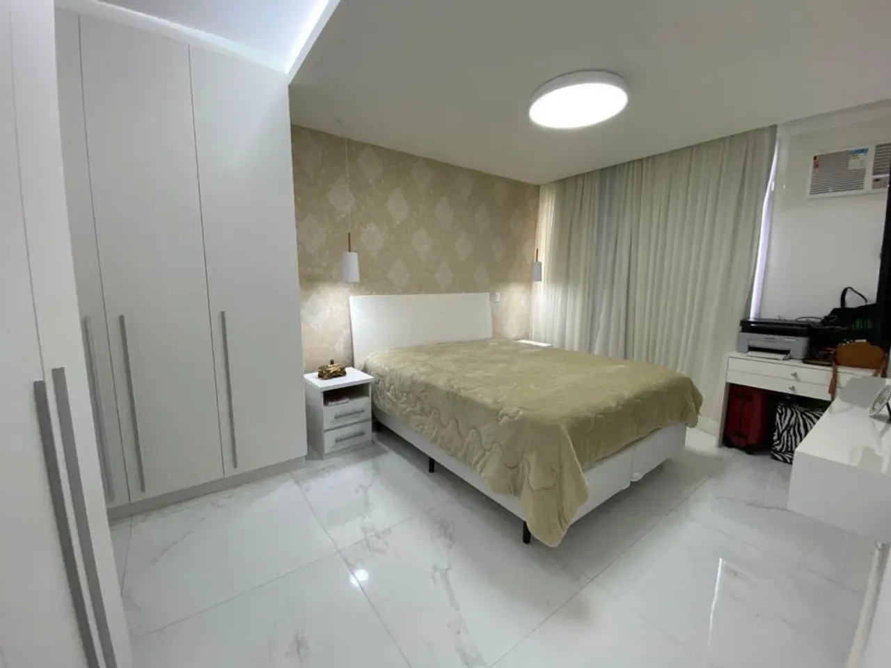 Furnished apartment, 150 m², with a glass-enclosed balcony — photo 6