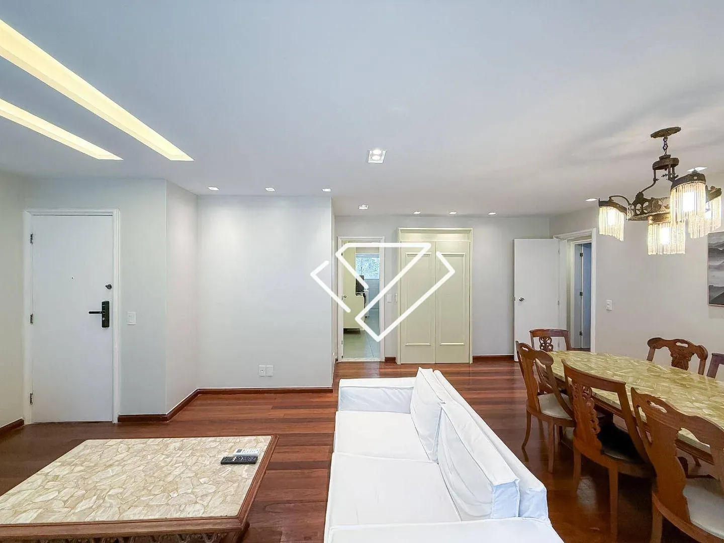 Apartment with 4 bedrooms and a separate gas kitchen — photo 4