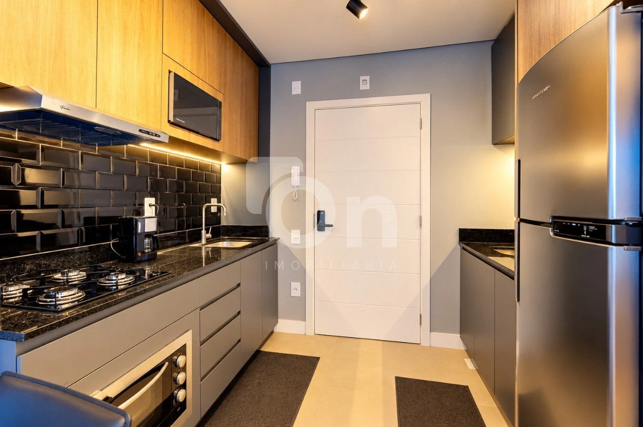 One-bedroom apartment with a water view — photo 5