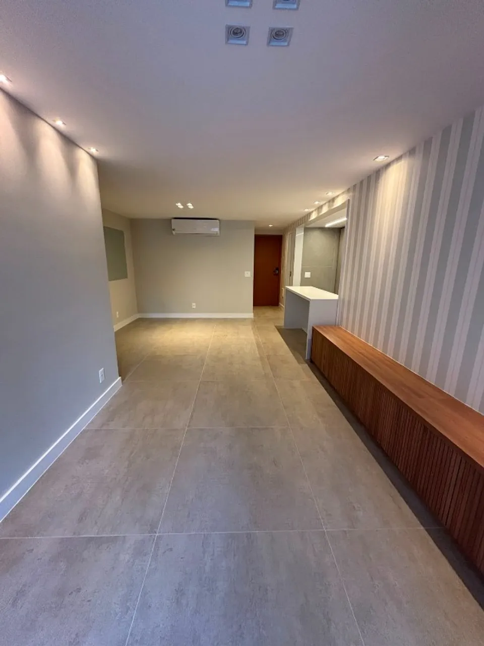 3-bedroom apartment with closed kitchen and gas stove — photo 18