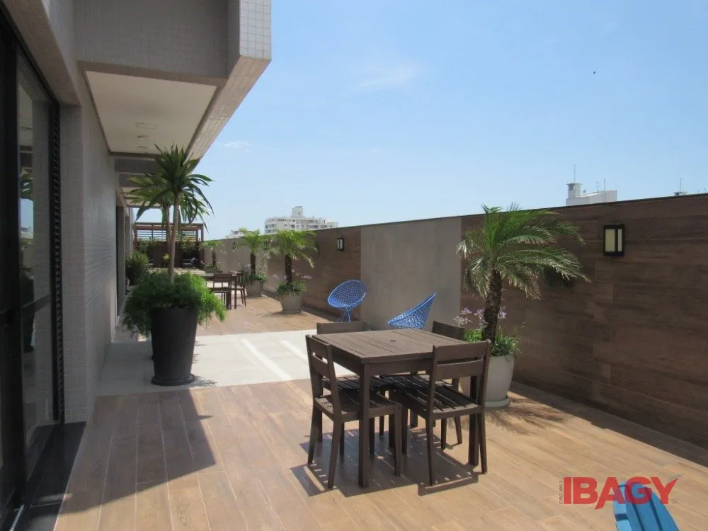 1-bedroom loft with open kitchen and balcony grill — photo 7