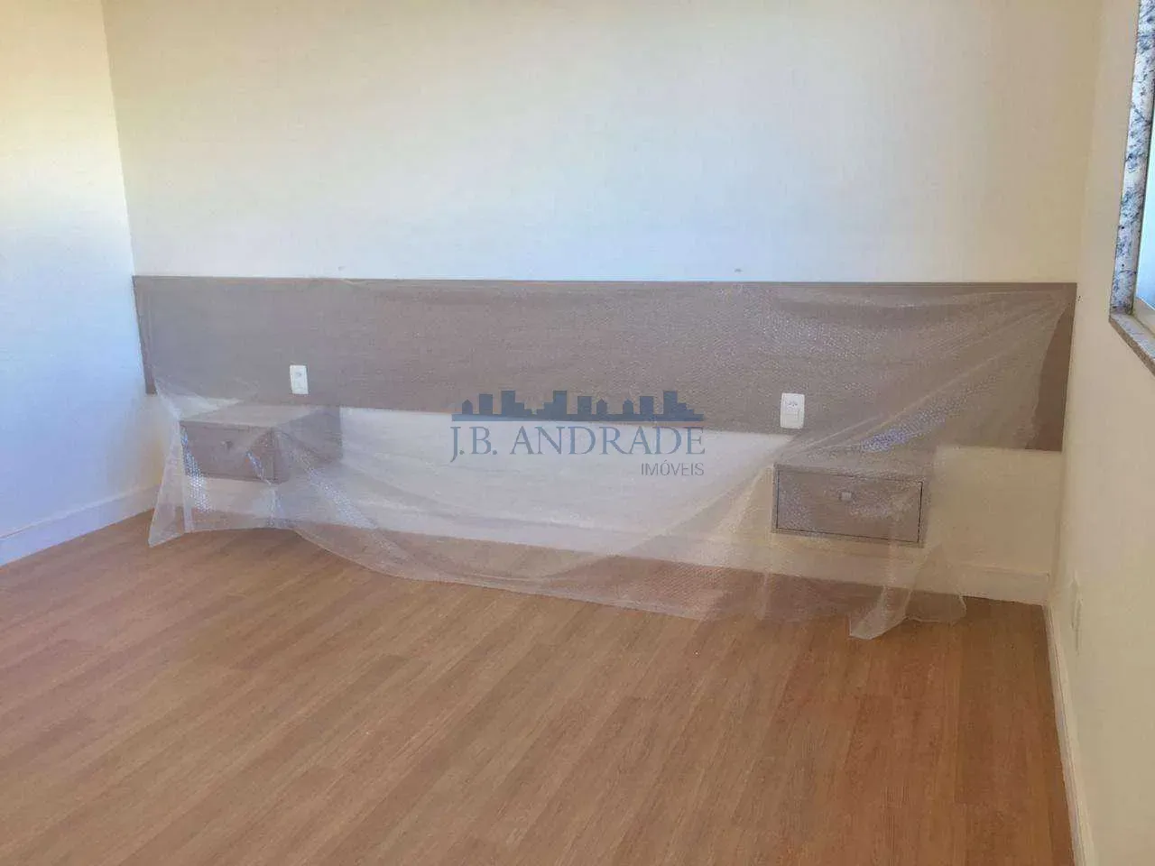 320 m² apartment with a walk-in closet and a mountain view — photo 20