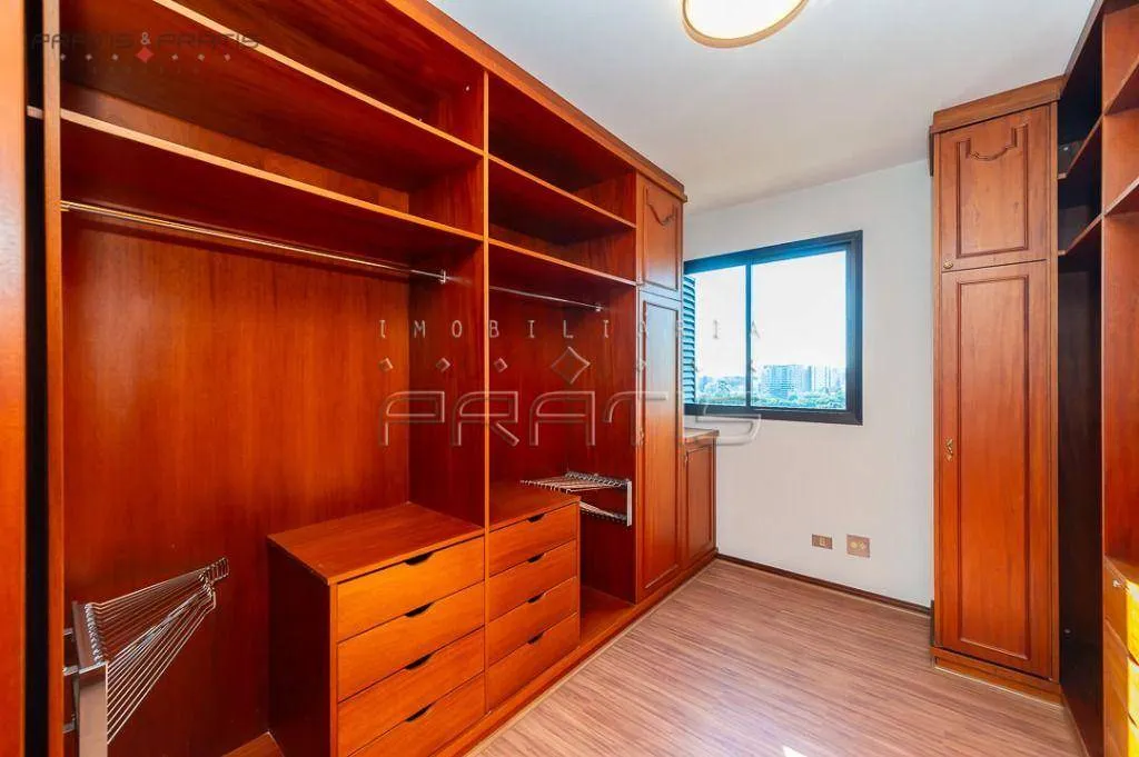 350 m² 3-bedroom apartment with a private BBQ balcony — photo 37