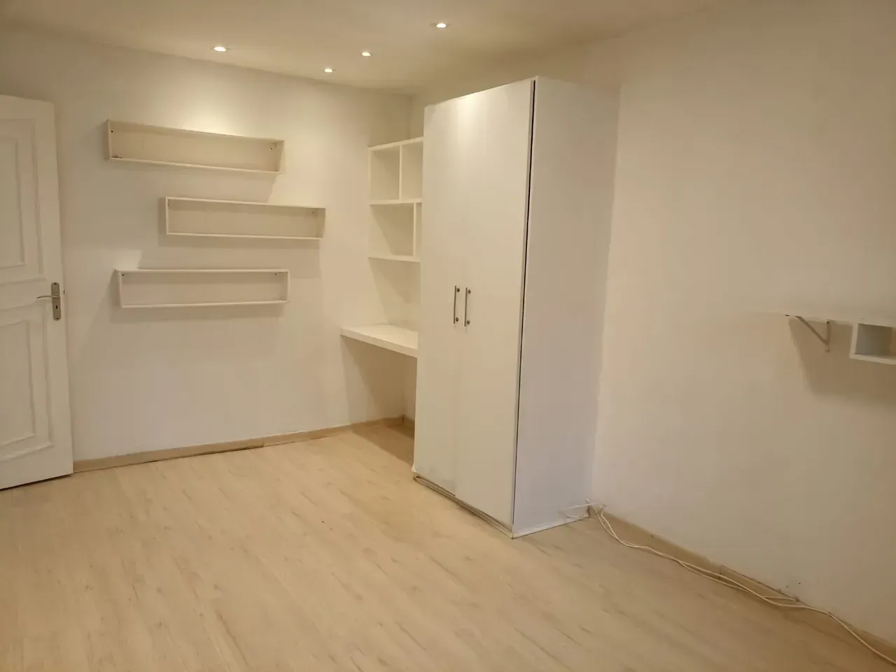 Casa com 4 quartos e 4 banheiros e cozinha a gás — photo 35
