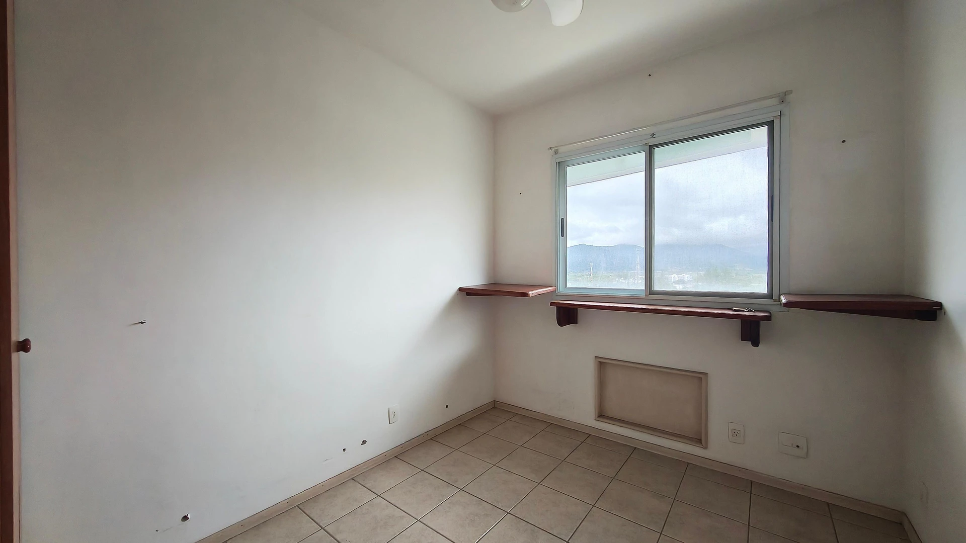 2-bedroom apartment in a building with a sauna — photo 34