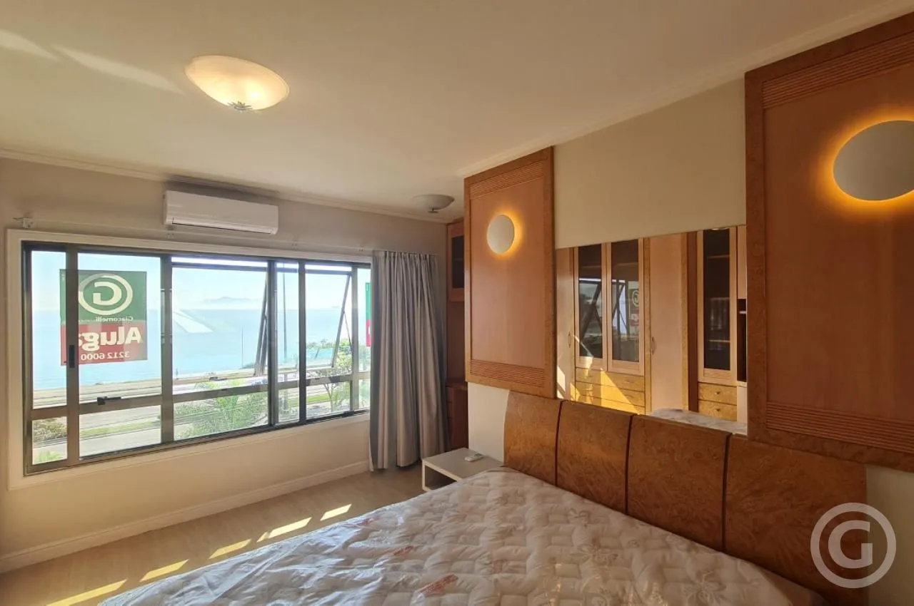 Apartamento de 2 quartos com janelas do piso ao teto, Centro — photo 14