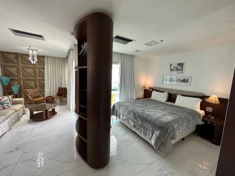 Furnished 1-bedroom, 1-bath apartment with parking — photo 8