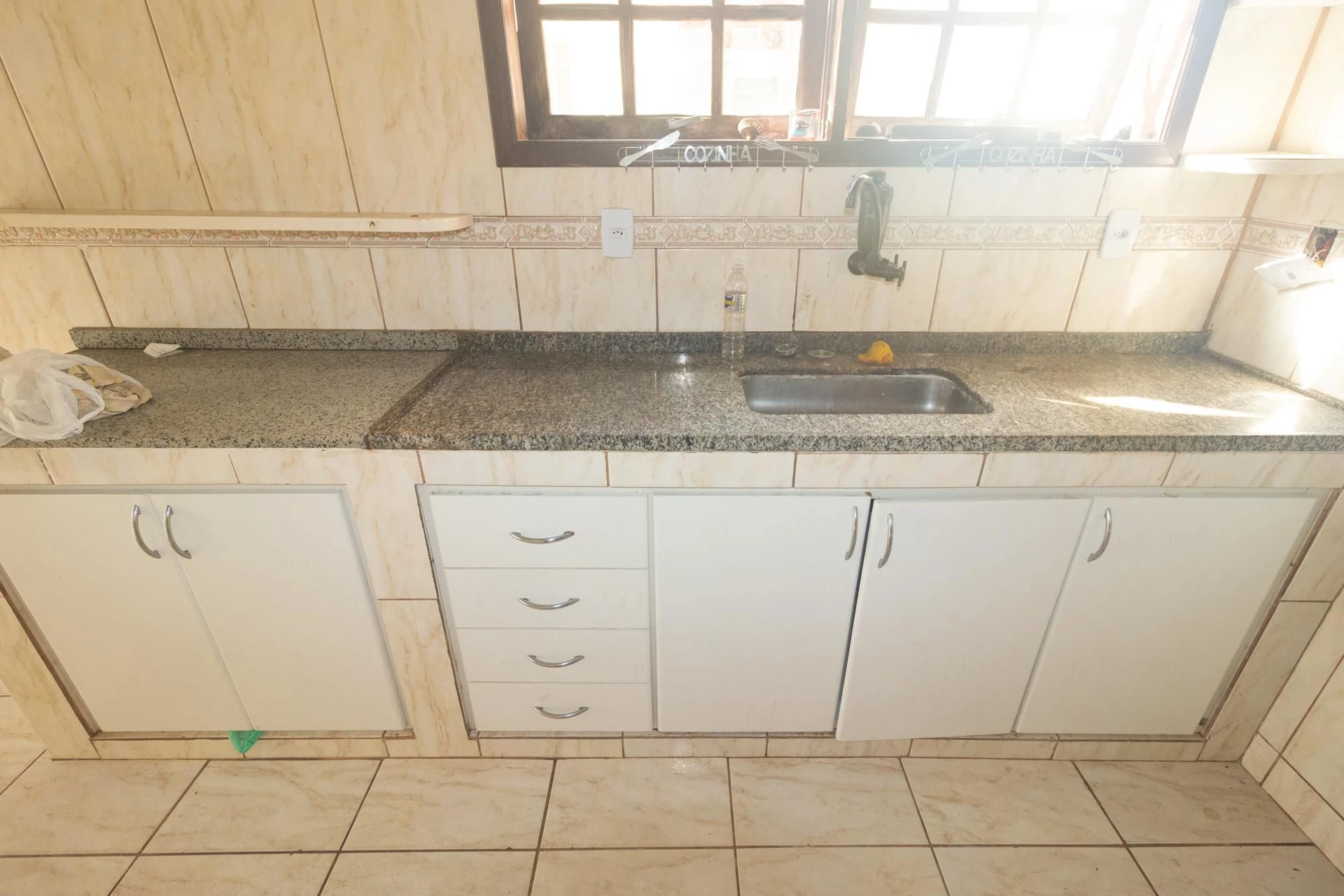 Rental house with 2 bedrooms and 1 en-suite — photo 18