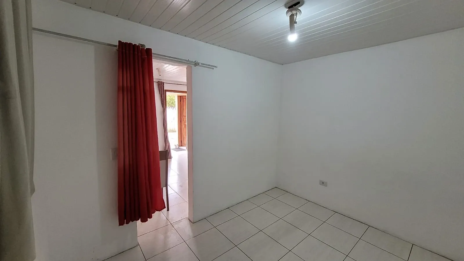 One-bedroom, 20 m² apartment in Curitiba — photo 2