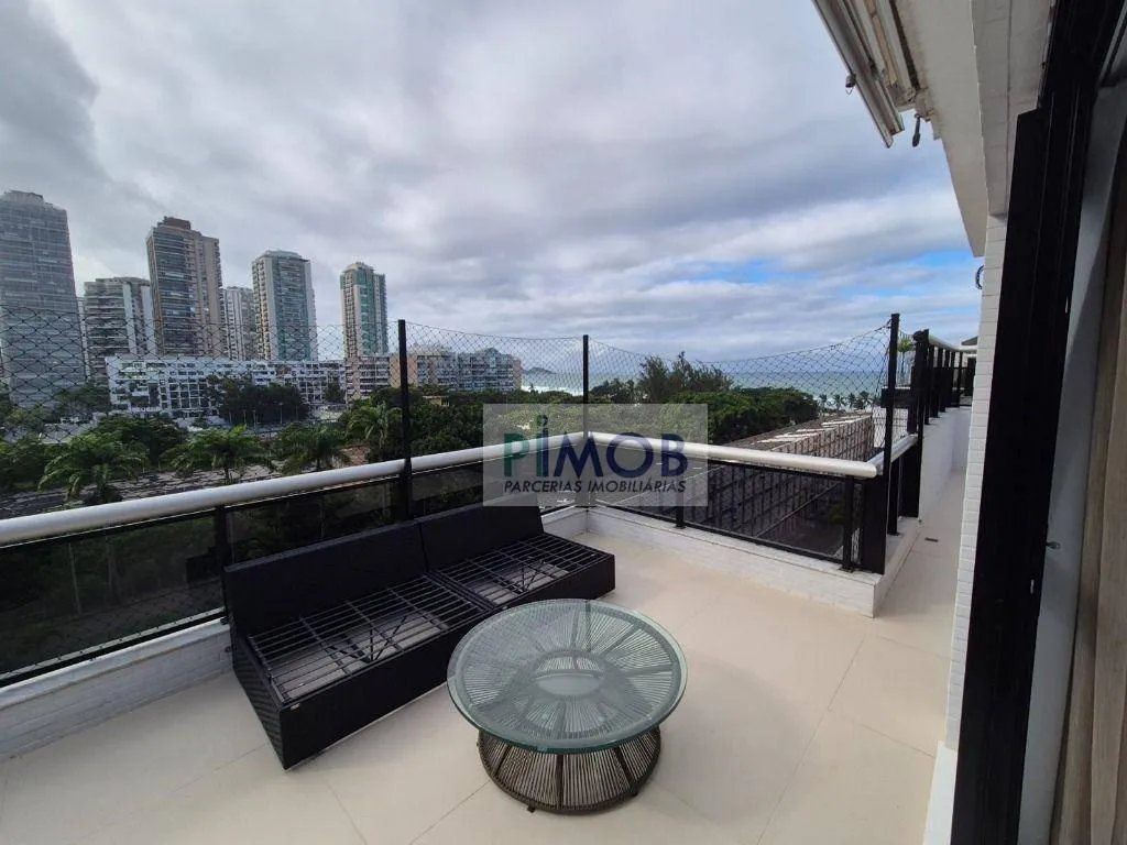 Furnished duplex penthouse with 3 bedrooms and 256 m² — photo 50