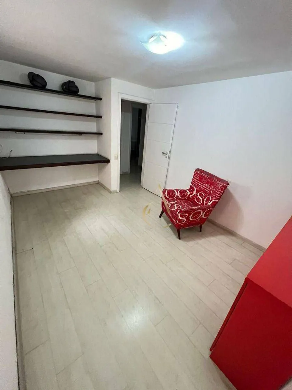 Rental apartment with 5 bedrooms and 4 bathrooms — photo 8