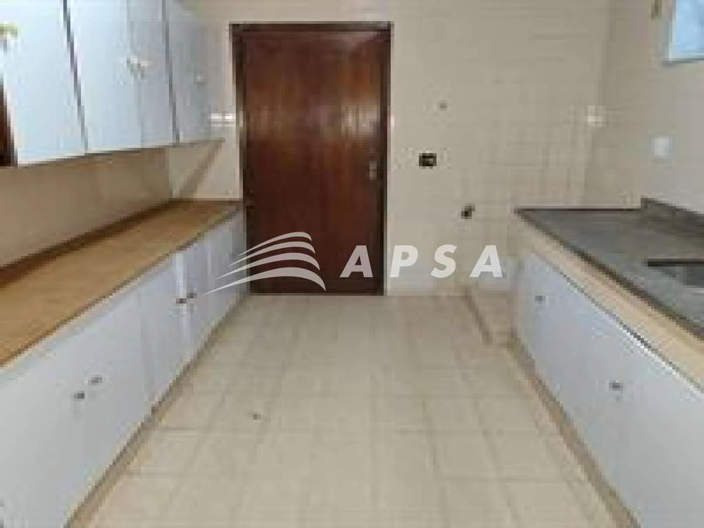 Casa de 200 m² com 3 quartos e cozinha fechada — photo 4