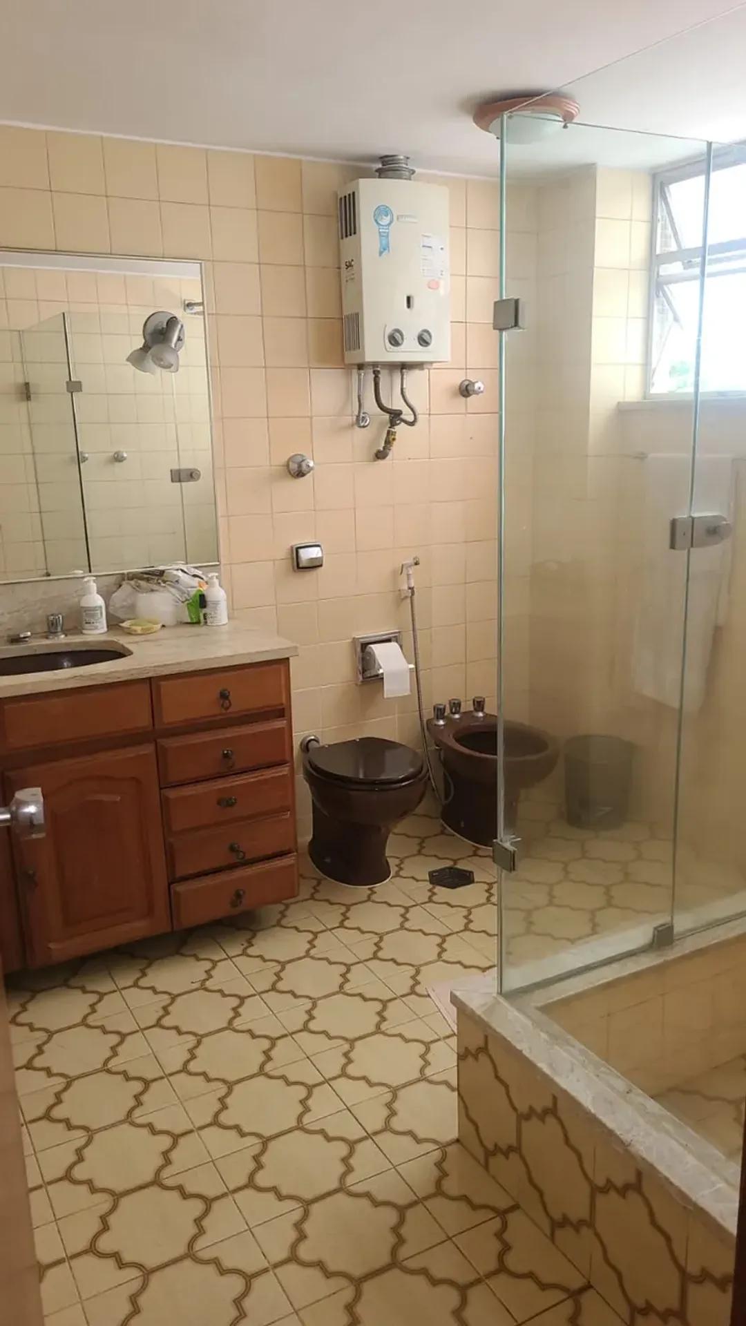 3-bedroom apartment with a bathtub in Rio de Janeiro — photo 24