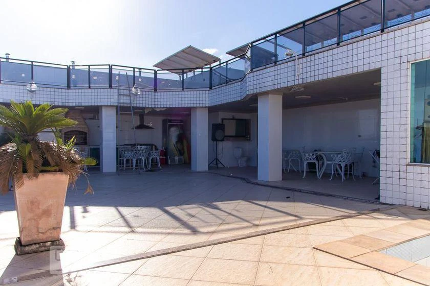 400 m² duplex with 4 bedrooms and 2 en-suite baths — photo 41