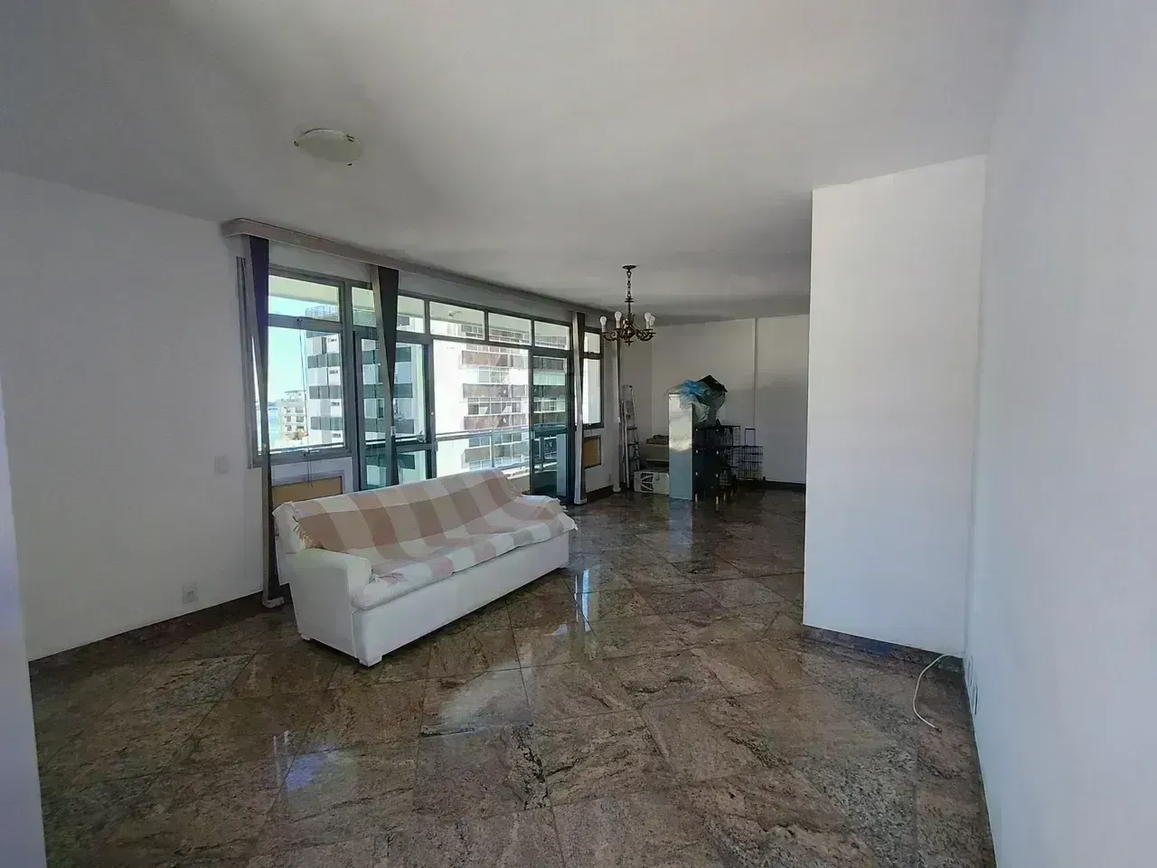 Apartamento de 180 m² com 4 quartos e varanda — photo 3