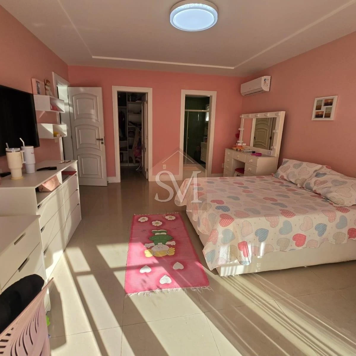 Furnished triplex house with 4 en-suite rooms and 669 m² — photo 6