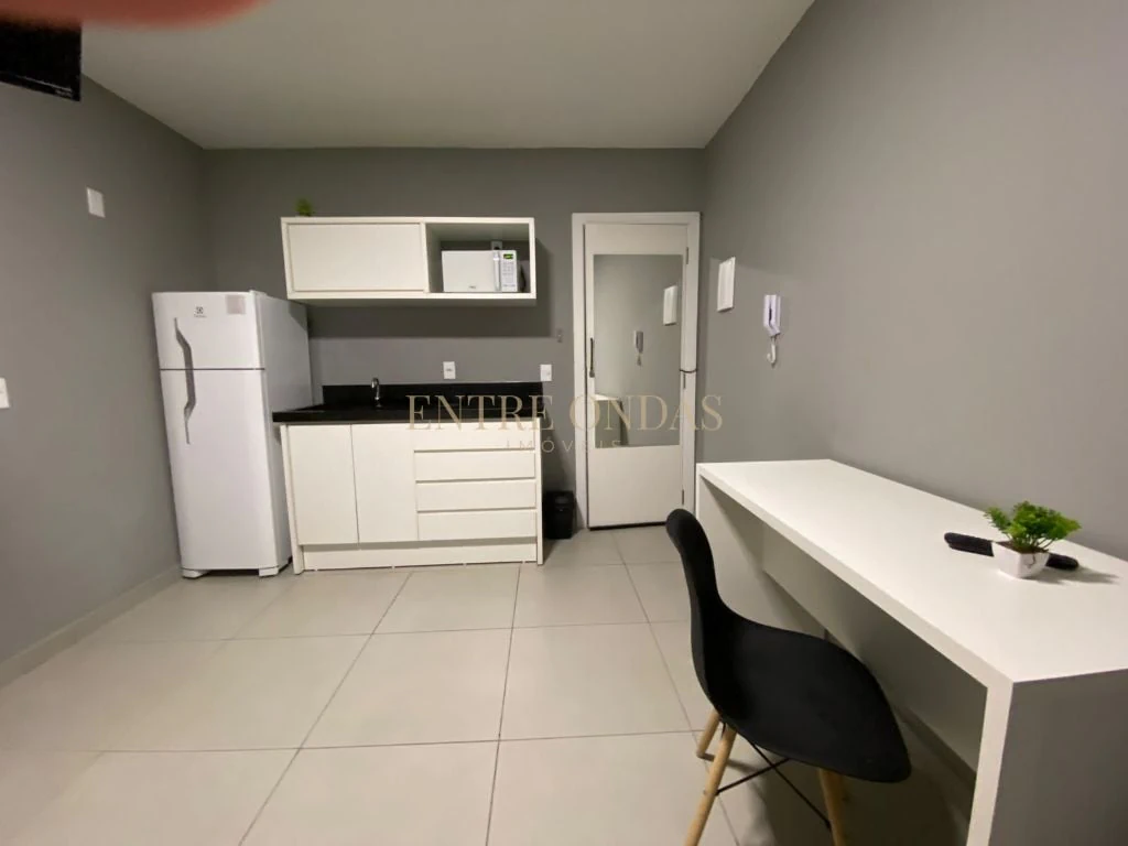 Furnished studio, 25 m², with a home office — photo 10