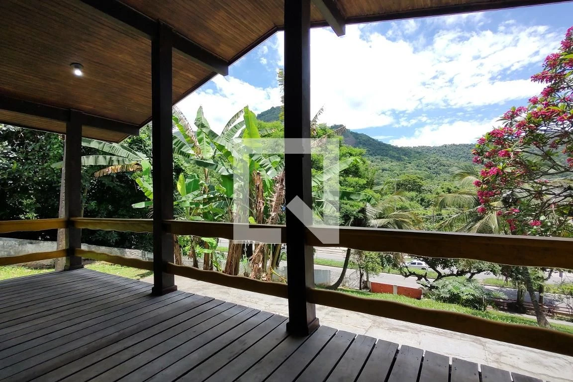 Casa para locação com 3 quartos e 280 m² — photo 65