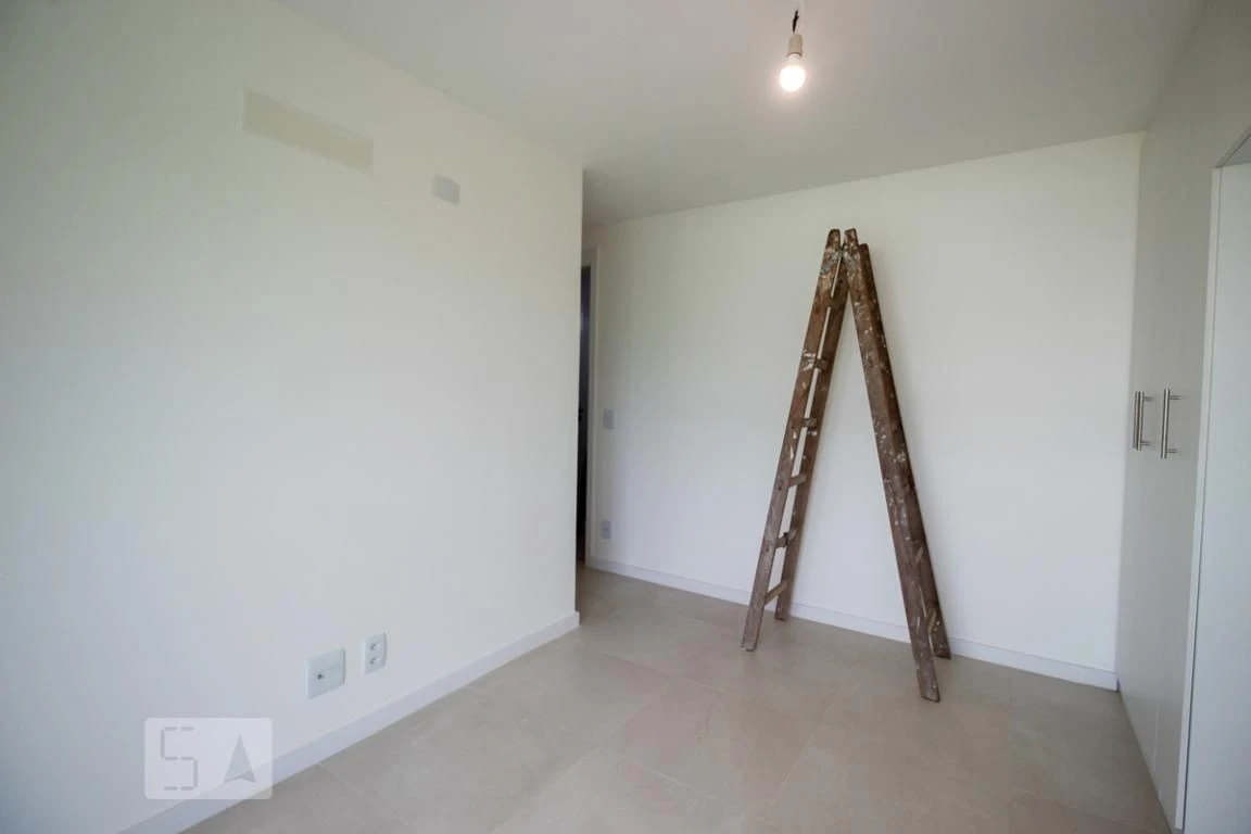 2-bedroom apartment with a mountain view — photo 28