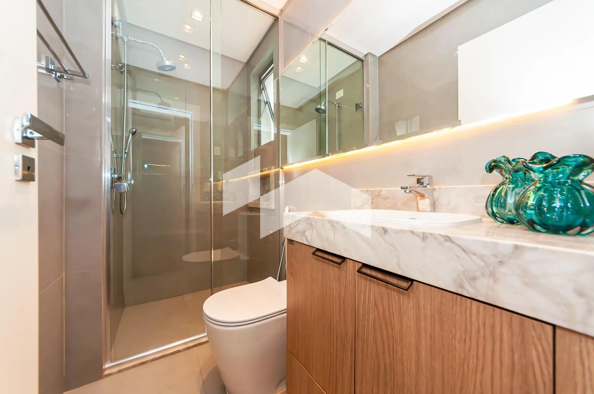 152 m² apartment with 3 en-suite bedrooms and parking — photo 28
