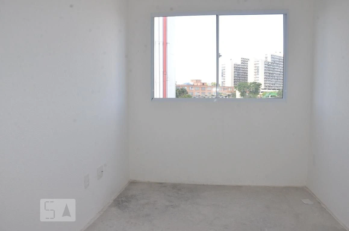 Balcony with a grill in a 2-bedroom apartment, 45 m² — photo 40
