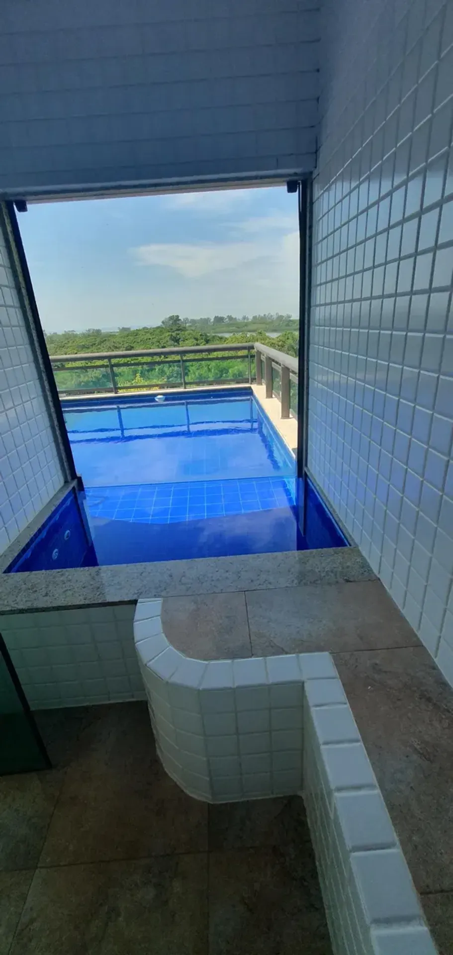 Duplex penthouse with 381 m² and a built-in grill balcony — photo 7