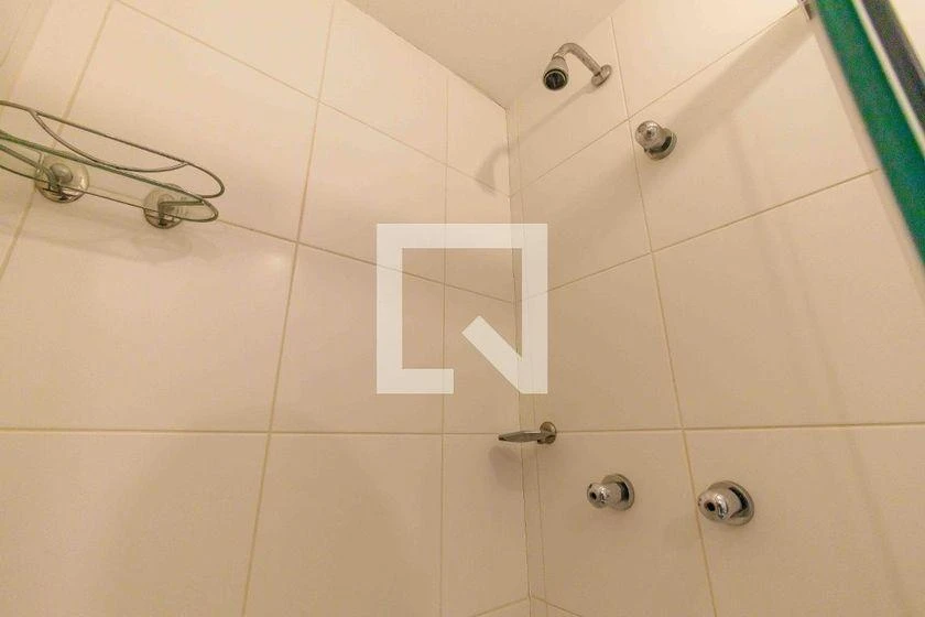 Apartamento mobiliado, 99 m², com janelas do piso ao teto — photo 2