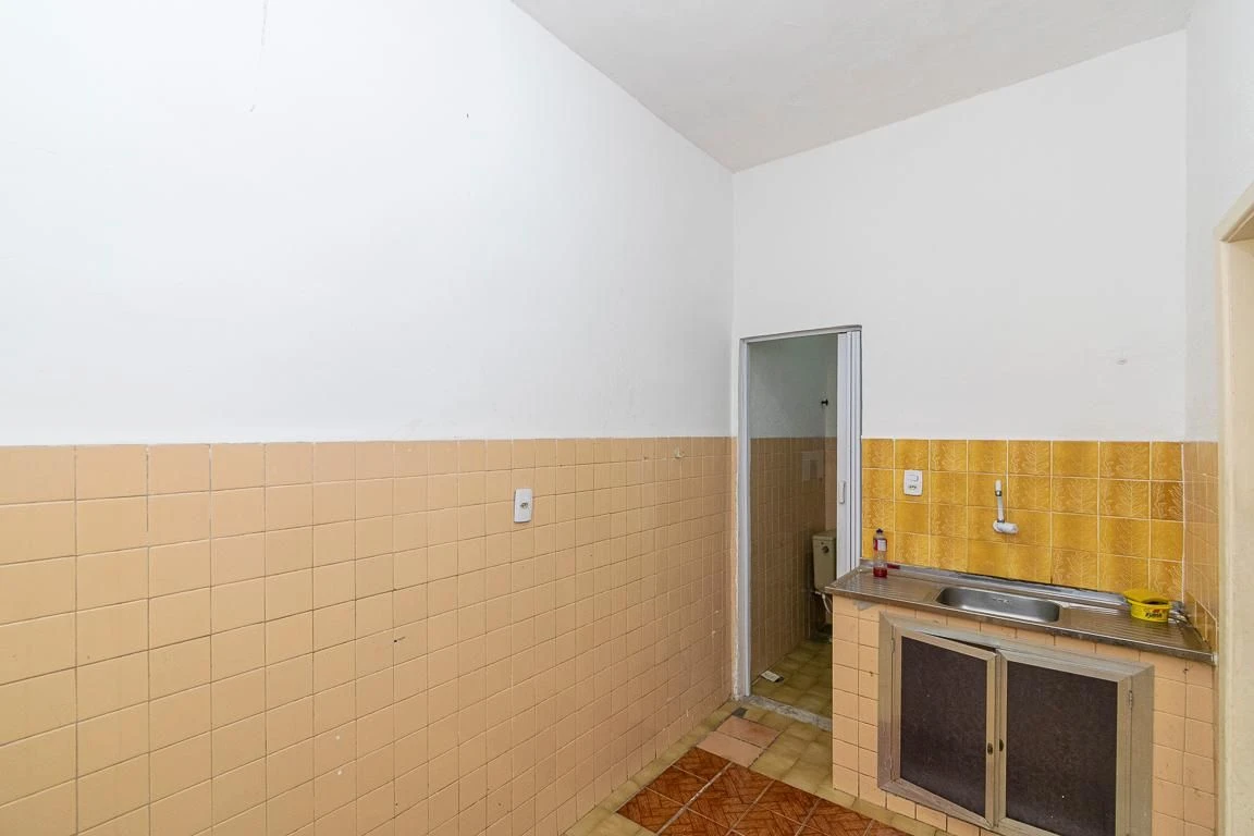 2-bedroom apartment with 1 bathroom, no parking — photo 19