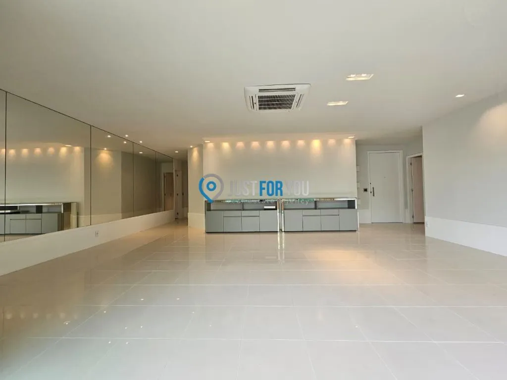 Apartamento mobiliado de 4 quartos em condomínio com piscina — photo 21