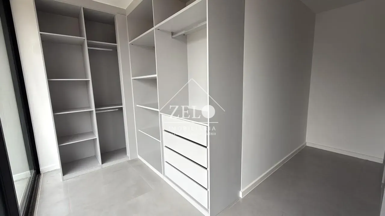 Casa com 4 quartos e 4 banheiros, cozinha integrada — photo 41