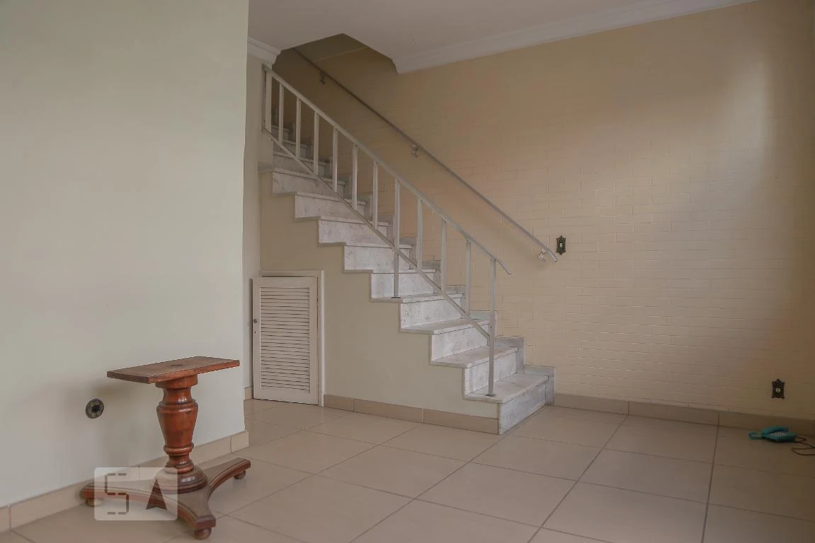 Casa com cozinha separada, 4 quartos e 3 banheiros — photo 9