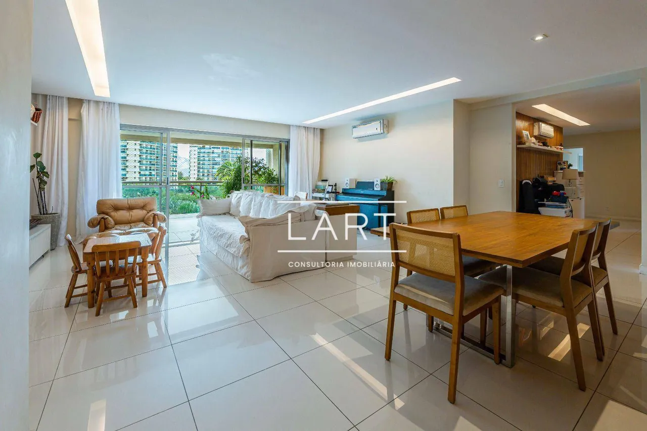 4-bedroom apartment with gas open-plan kitchen and 233 m²