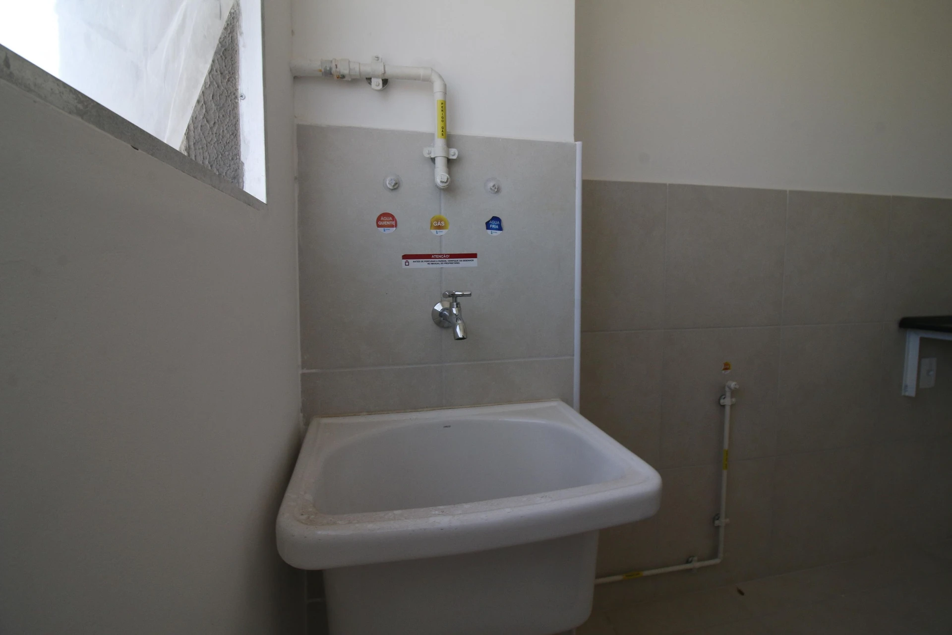 Unfurnished apartment with 2 bedrooms and 1 bathroom — photo 24
