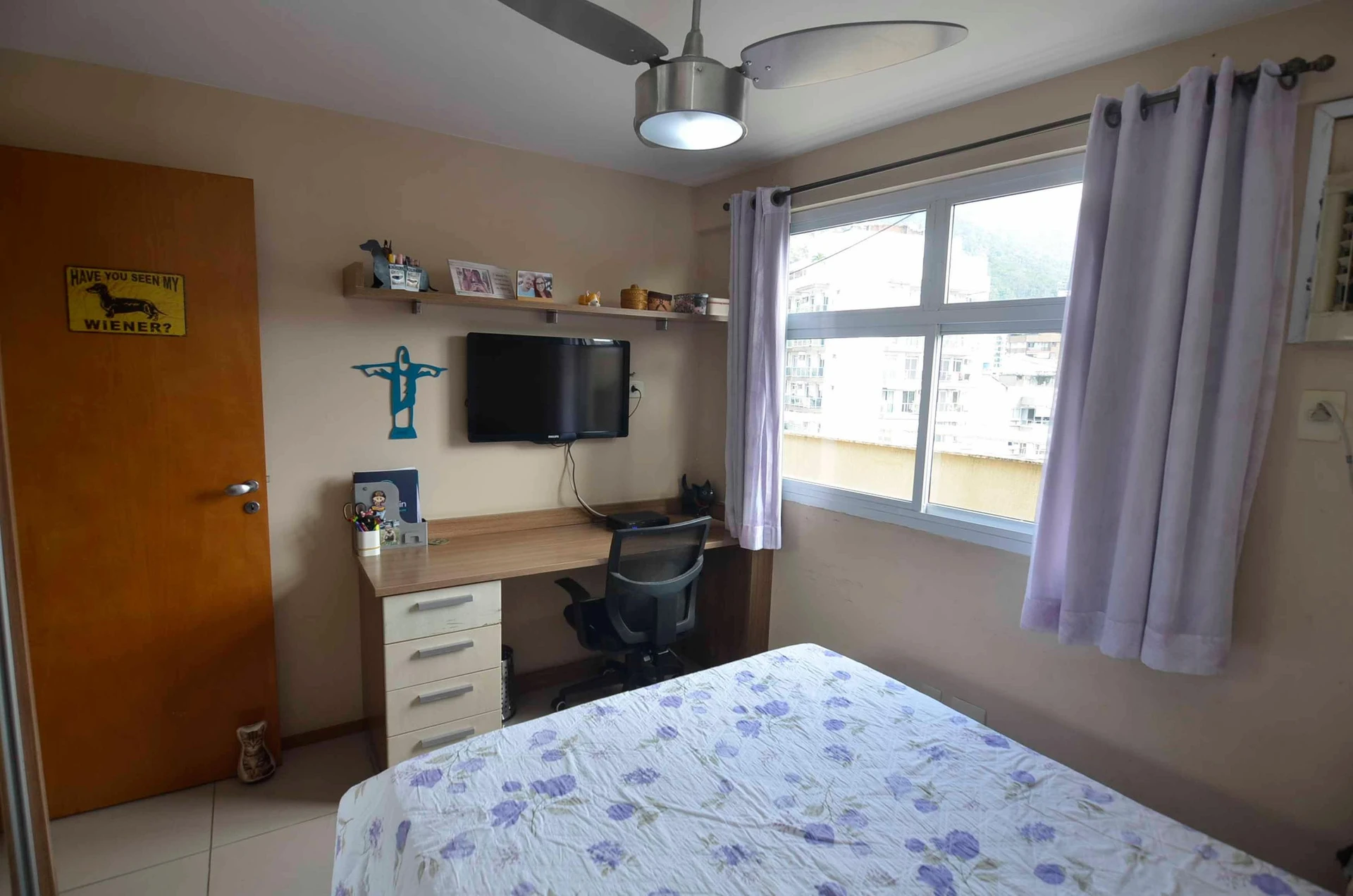 190 m² apartment with a mountain view and a home office — photo 46
