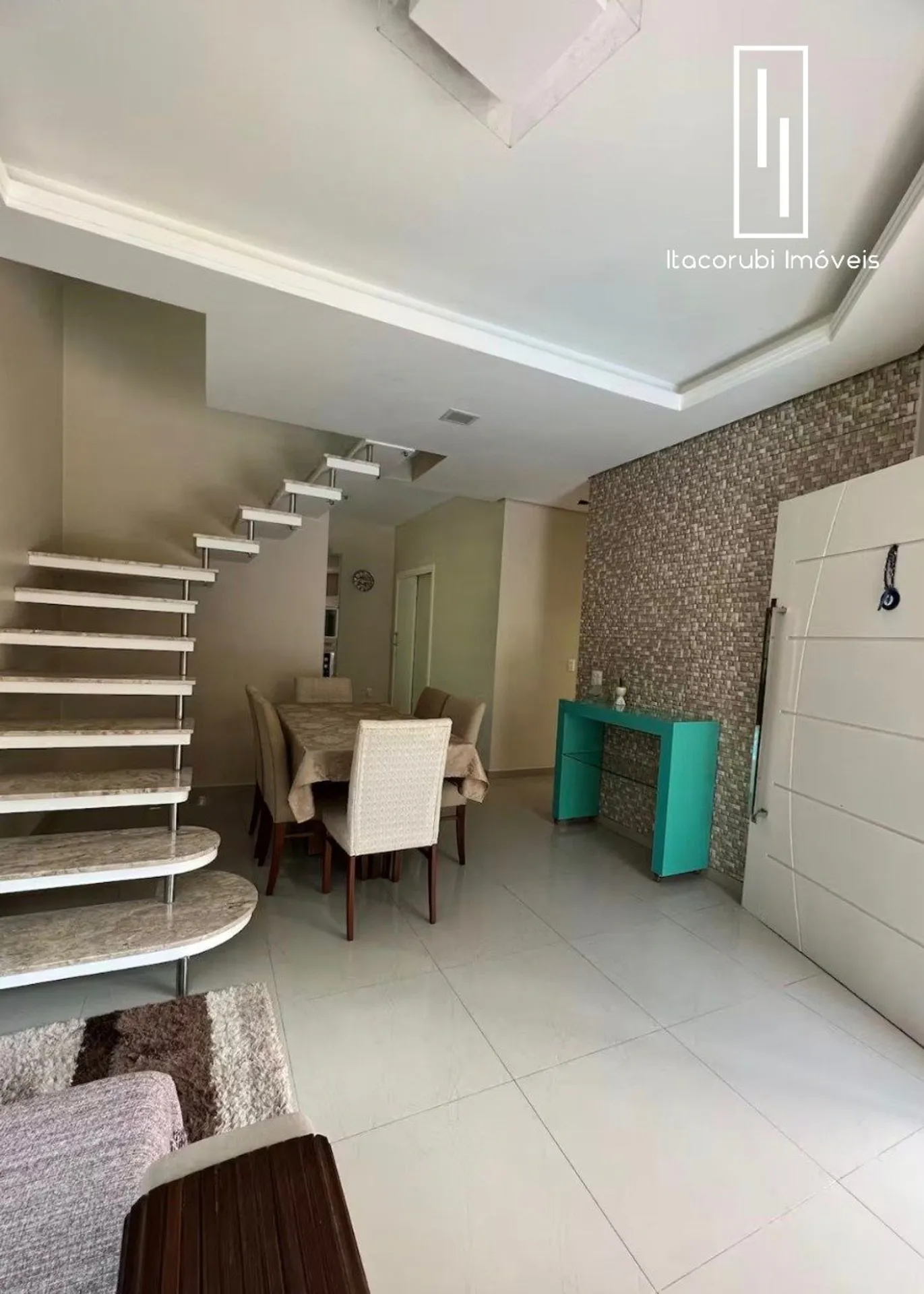 Furnished 2-bedroom house with an en-suite and pool — photo 19